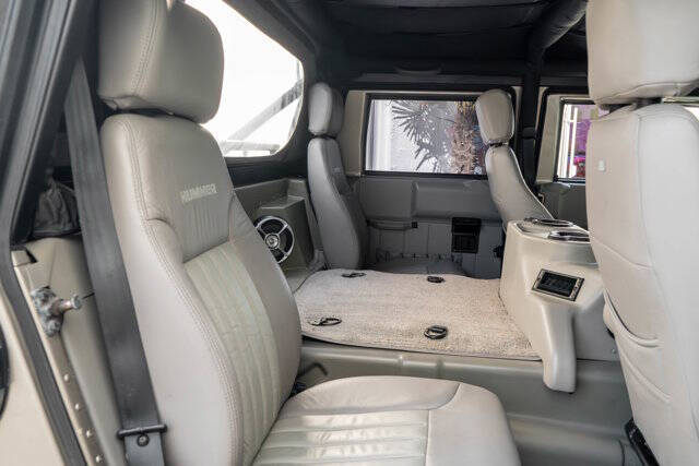 2000 AM General Hummer 45