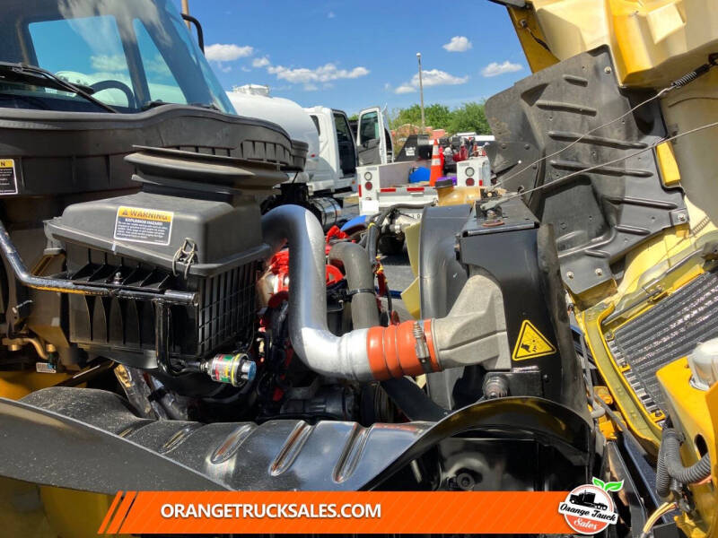 2019 International DuraStar 4300