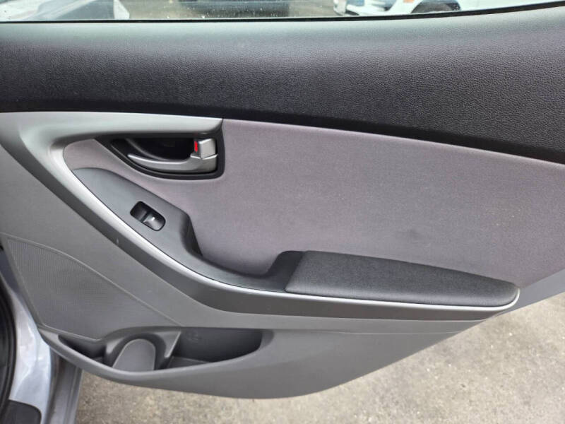 2016 Hyundai Elantra