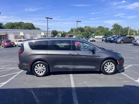 2019 Chrysler Pacifica Touring L