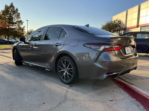 2022 Toyota Camry SE