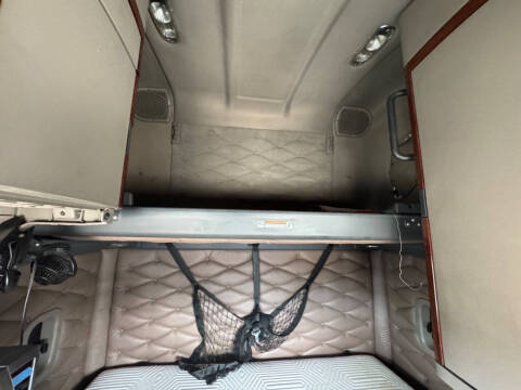 2013 Freightliner Cascadia