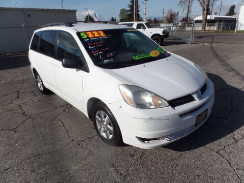 2005 Toyota Sienna LE 7 Passenger