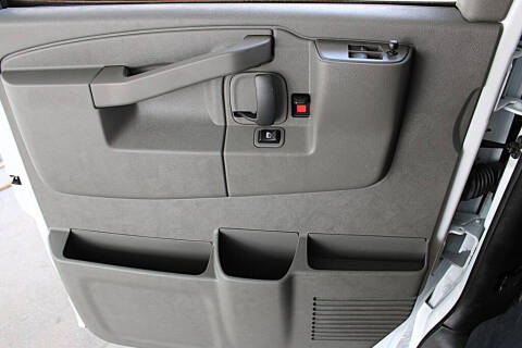 2024 Chevrolet Express 2500