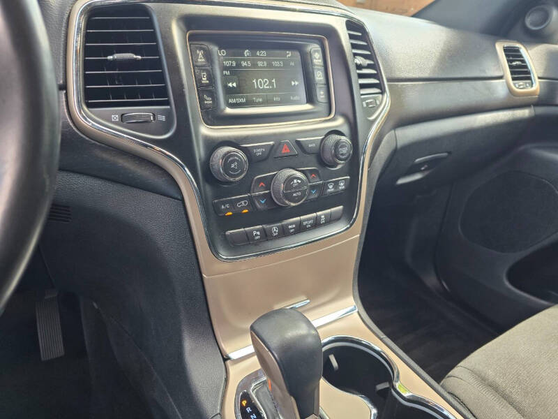 2017 Jeep Grand Cherokee Laredo