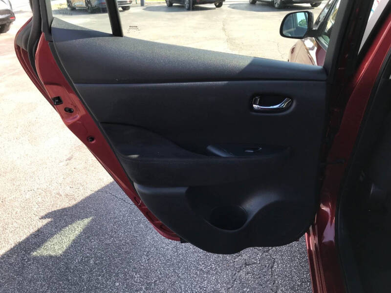 2013 Nissan LEAF S