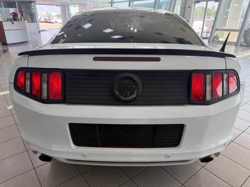 2014 Ford Mustang V6