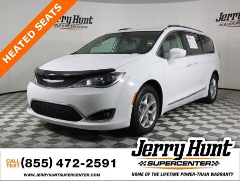 2017 Chrysler Pacifica for sale at Jerry Hunt Supercenter in Lexington NC