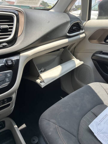 2017 Chrysler Pacifica Touring