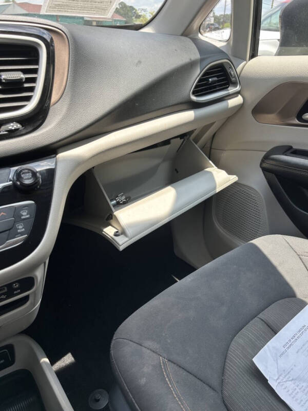 2017 Chrysler Pacifica Touring