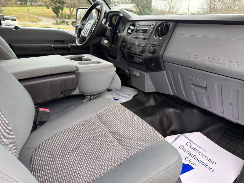 2011 Ford F-250 Super Duty XL