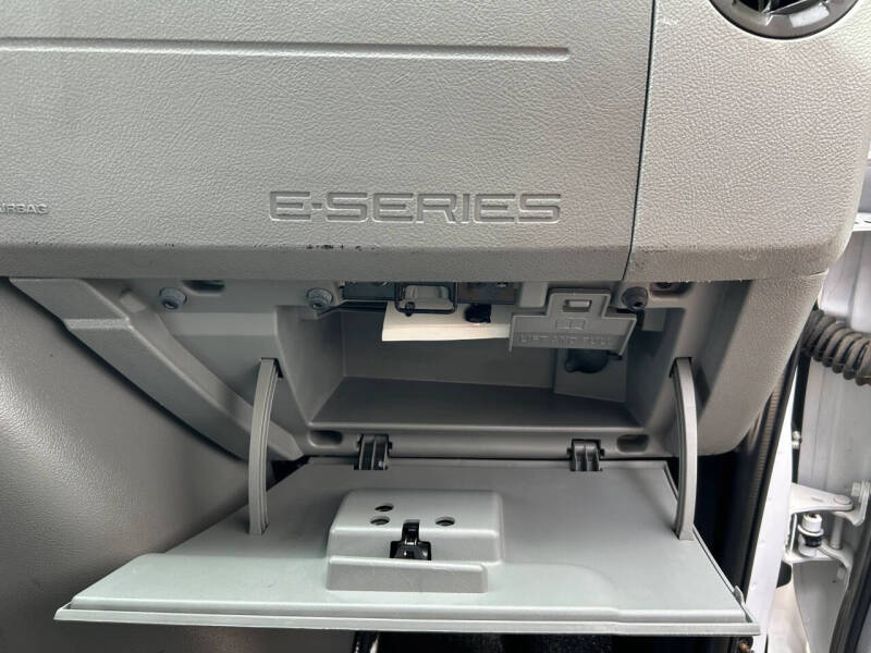 2024 Ford E-Series