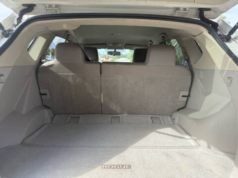 2011 Nissan Rogue SV