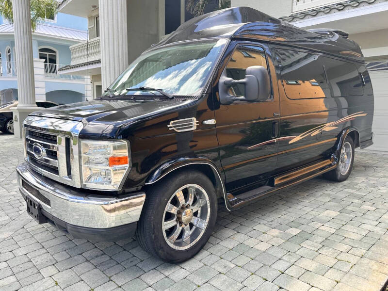 2010 Ford E-Series E-350 SD XLT