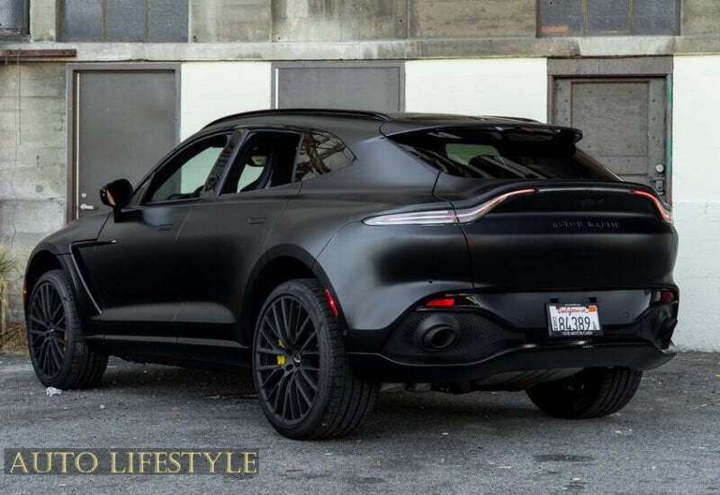 2022 Aston Martin DBX