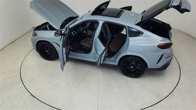 2025 BMW X6 M60i