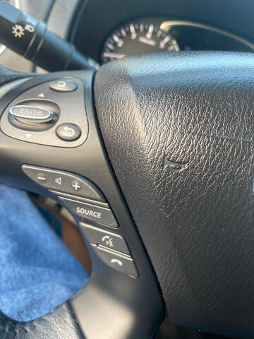 2016 Nissan Pathfinder SV