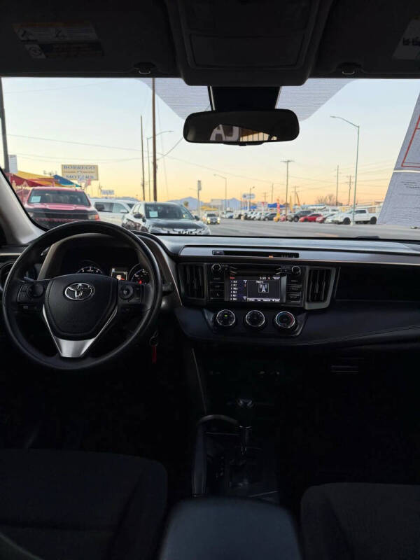 2017 Toyota RAV4 LE