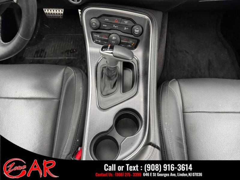 2018 Dodge Challenger SXT Plus