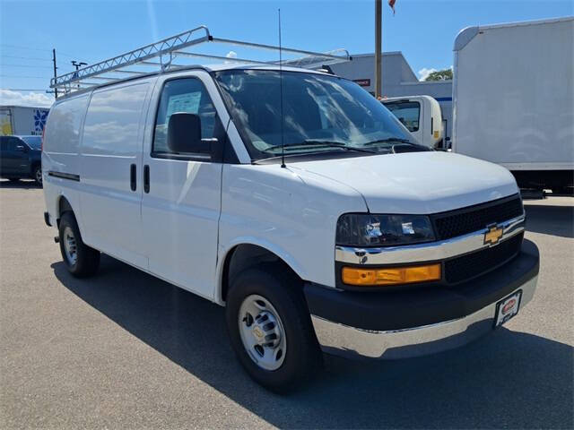 2025 Chevrolet Express 2500