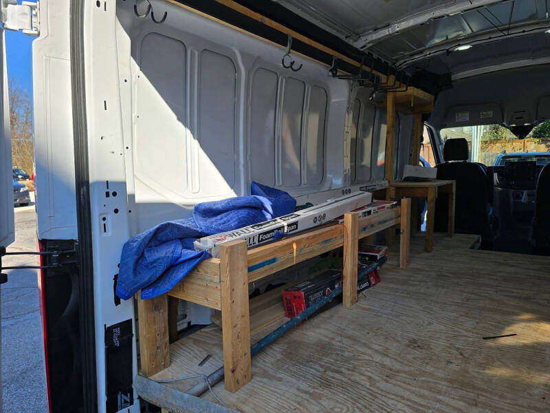 2022 Ford E-Transit 350