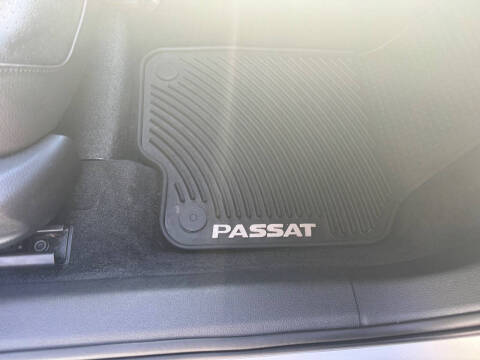 2015 Volkswagen Passat 1.8T Limited Edition