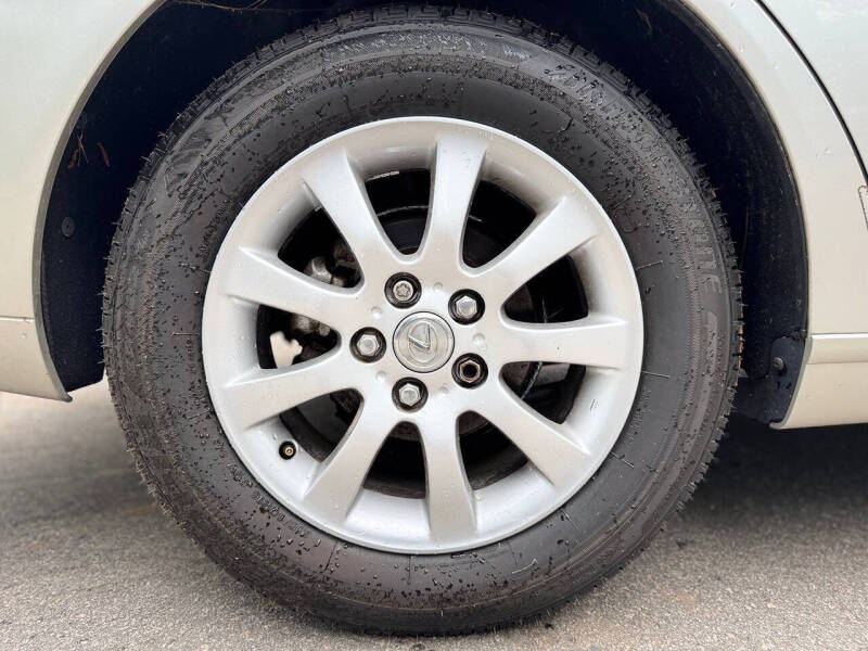 2004 Lexus ES 330