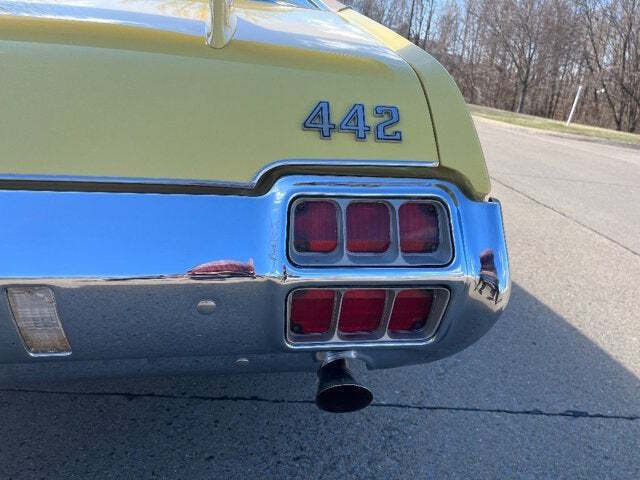 1972 Oldsmobile Cutlass 16