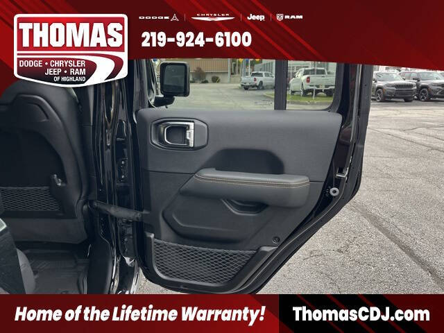 2025 Jeep Wrangler Sahara