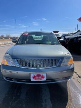 2007 Ford Five Hundred for sale at UNITED AUTO INC in South Sioux City NE