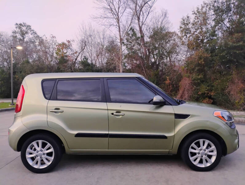 2013 Kia Soul +