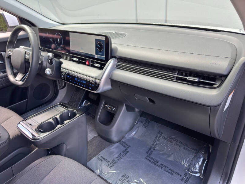 2025 Hyundai Ioniq 5 SE Standard Range