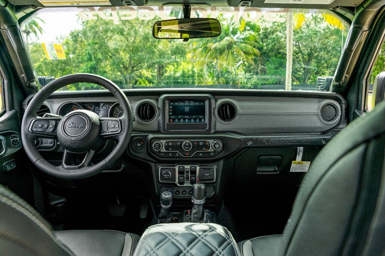 2018 JEEP Wrangler SUV / Crossover - $49,999