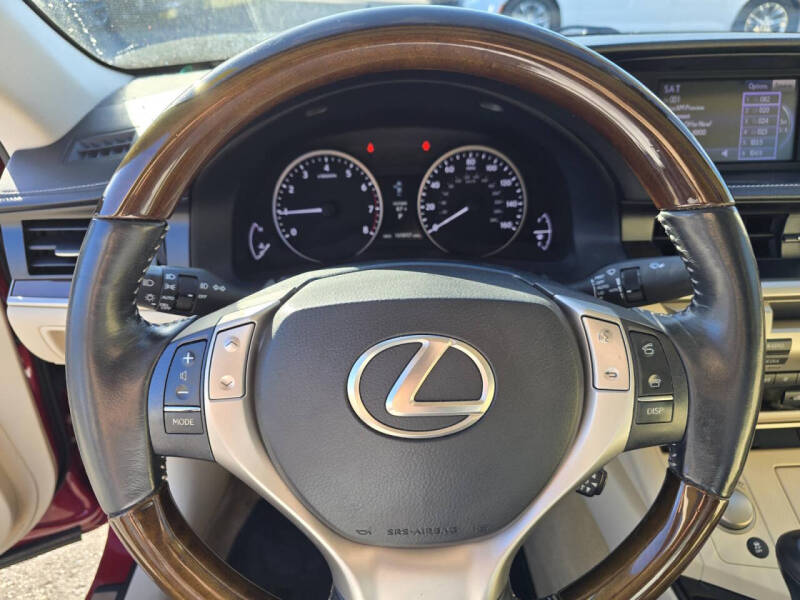 2014 Lexus ES 350 photo 30