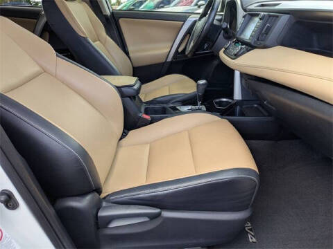 2017 Toyota RAV4 Hybrid Limited