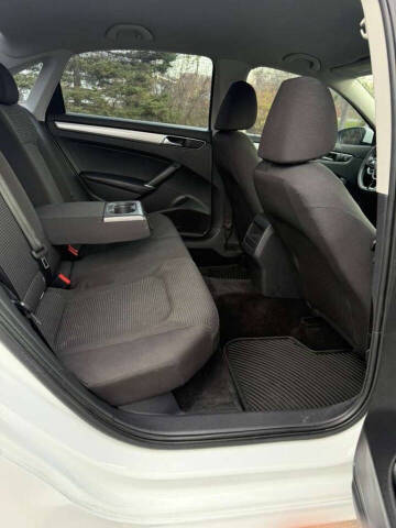 2016 Volkswagen Passat 1.8T S