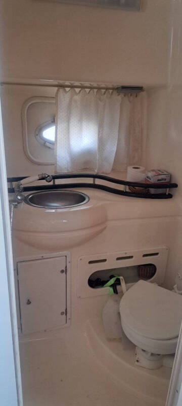 2003 Rinker 295 Fiesta Vee