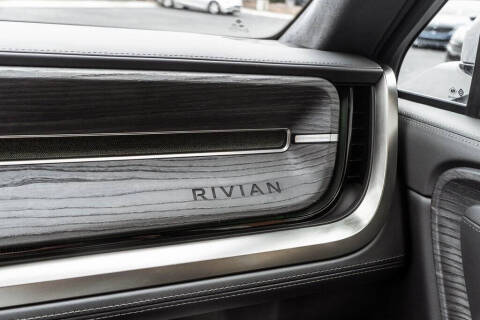 2023 Rivian R1T Adventure