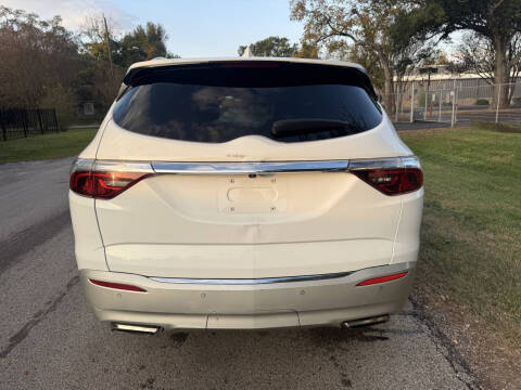 2022 Buick Enclave Essence