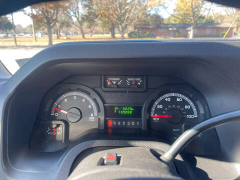 2011 Ford E-Series E-450 SD