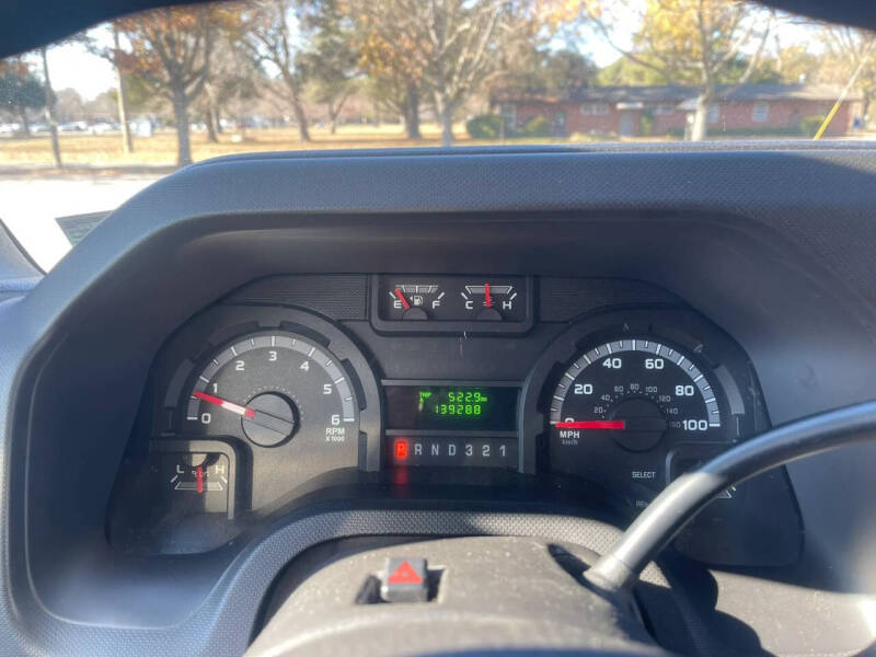 2011 Ford E-Series E-450 SD