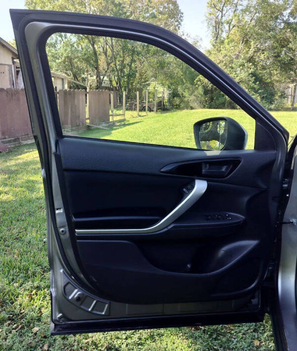 2019 Mitsubishi Eclipse Cross ES