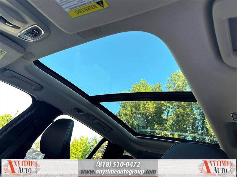 2016 Volvo XC90 T5 Momentum