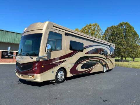 2017 Fleetwood RV Discovery for sale at Martin's Auto in London KY