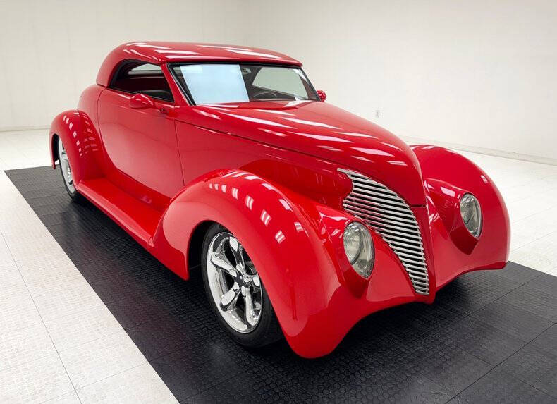 1939 Ford Deluxe