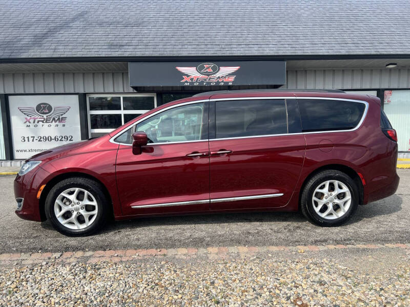 2017 Chrysler Pacifica Touring-L