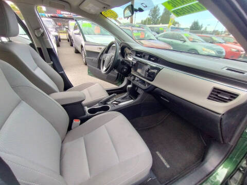 2016 Toyota Corolla LE