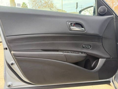 2020 Acura ILX w/Premium