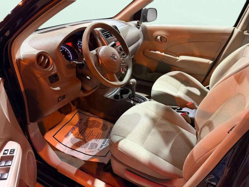 2012 Nissan Versa 1.6 SV