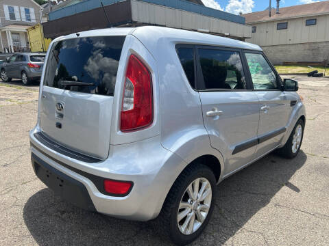 2013 Kia Soul +